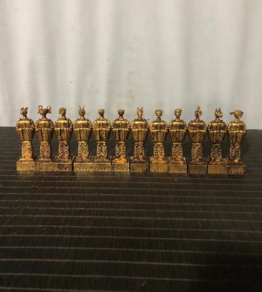 铜器十二生肖属相(铜器十二生肖属相收藏价值排行)