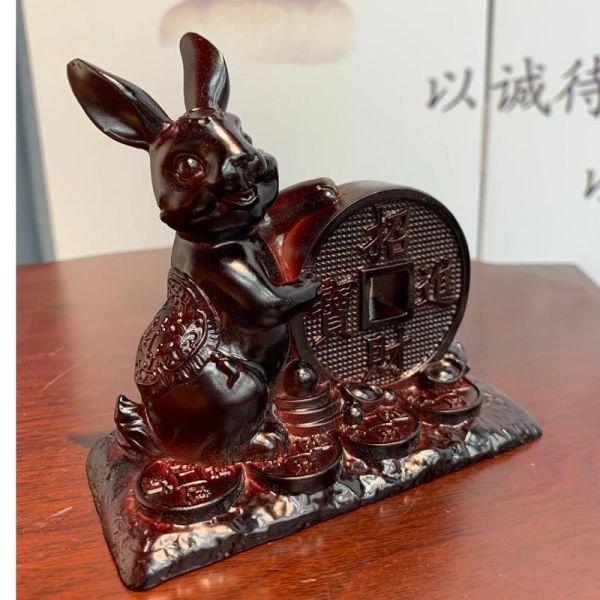 生肖兔子属相摆件(生肖兔子属相摆件选购避坑指南)