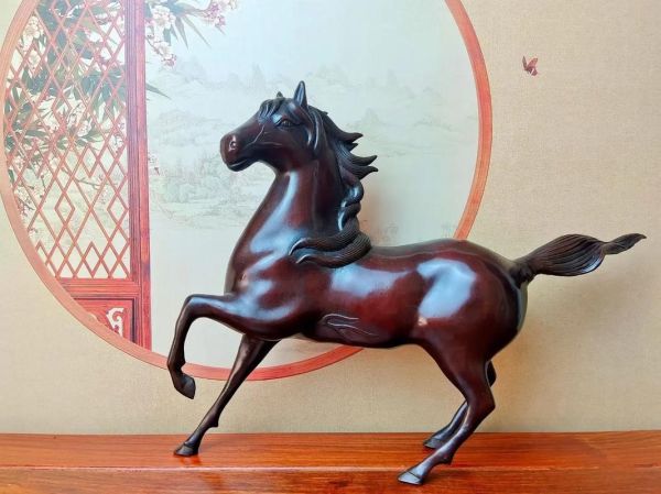 生肖属相铜器(生肖属相铜器摆件的选购避坑指南)