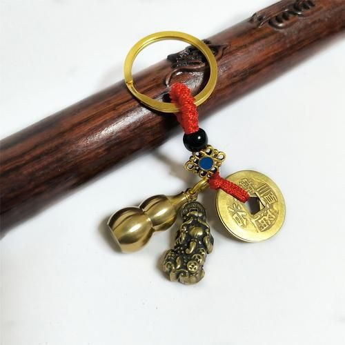 生肖属相黄铜钥匙扣（生肖属相黄铜钥匙扣哪个最招好运？）