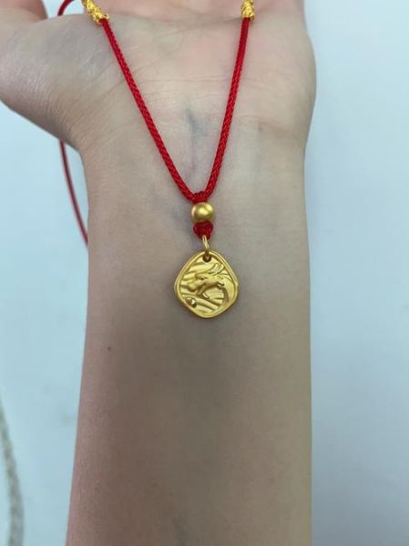 属相龙生肖黄金（属相龙买什么黄金首饰最招财）