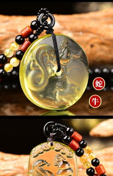 属相吊坠挂件 生肖（本命生肖吊坠哪个牌子好）