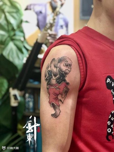 小臂生肖猴属相纹身(小臂生肖猴纹身图案设计指南)