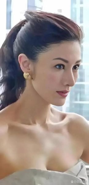 李嘉欣属相是什么生肖（李嘉欣生肖属相揭秘🔍）