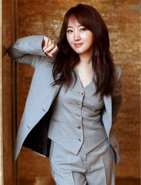 杨钰莹属相什么生肖（杨钰莹属什么生肖？🐭）