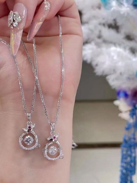 银制生肖属相吊坠(银制生肖属相吊坠哪个生肖最旺新手)