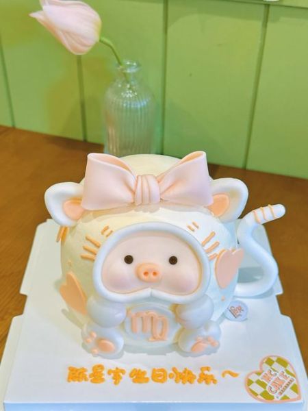 猪的生肖属相蛋糕（属猪的生日蛋糕怎么做可爱又好吃）