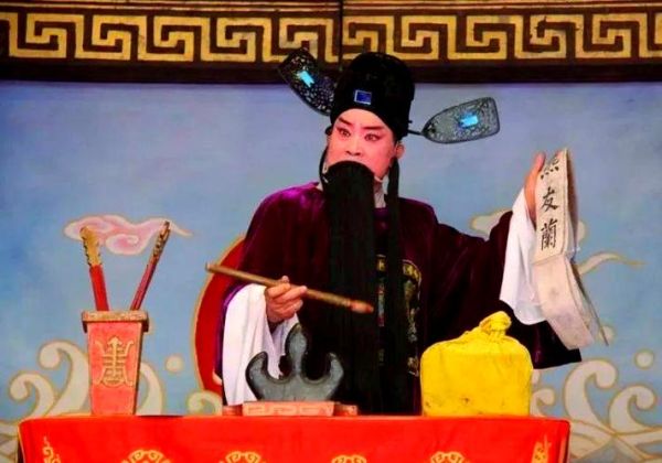 刘忠河属相生肖（刘忠河到底属什么生肖？）