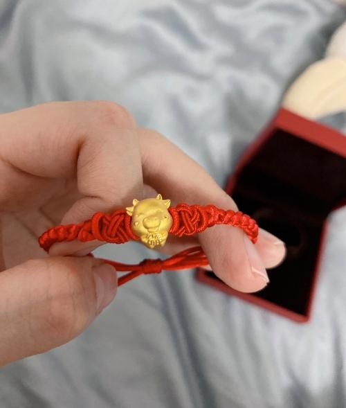 生肖牛属相首饰禁忌（生肖牛戴黄金首饰禁忌有哪些？）