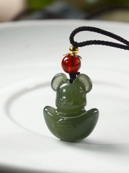 生肖鼠的守护属相（鼠年出生带什么生肖护身符最准）