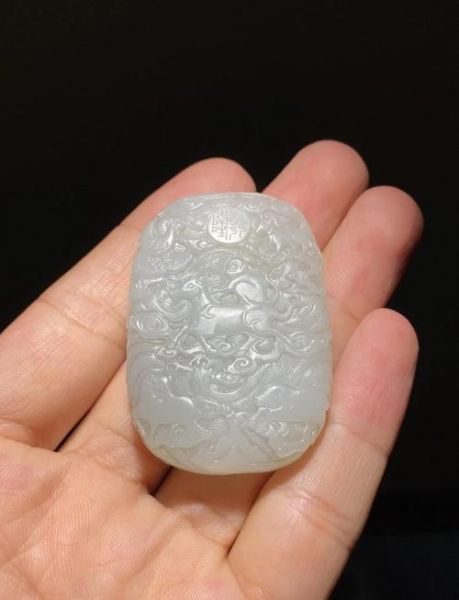 佩戴生肖属相的玉（佩戴生肖属相的玉到底好不好）