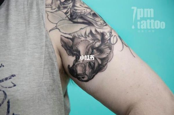 介意生肖属相纹身吗女生（女生介意生肖属相纹身吗）