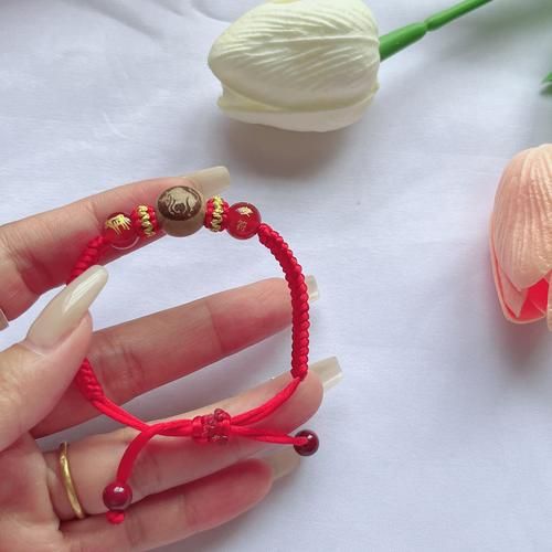 儿童桃木生肖属相红绳(儿童桃木生肖红绳怎么选?新手爸妈避坑指南)