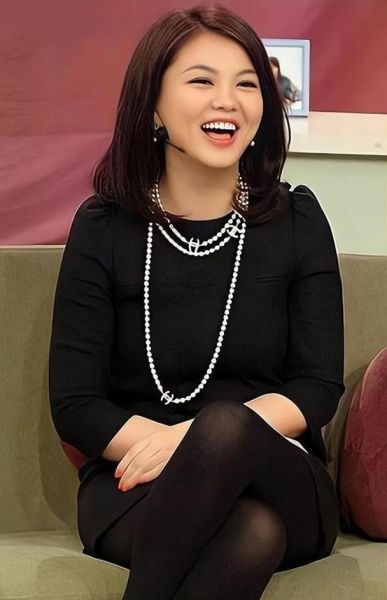 李湘是什么生肖属相的人（李湘属什么生肖？小白答案一看就懂）