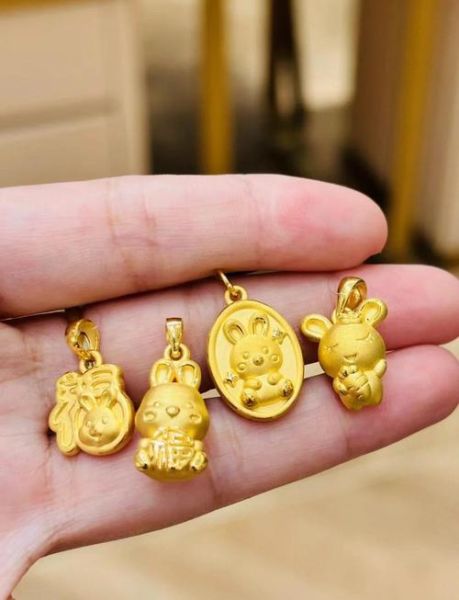 属相银吊坠生肖(新手买属相银吊坠生肖怎么挑)