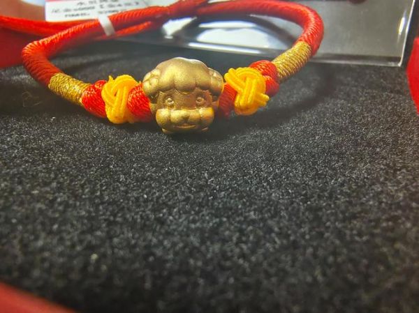 手链生肖属相（手链生肖属相怎么选🐉手链这样戴旺一年）