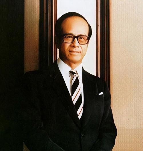 李嘉诚生肖属相（李嘉诚生肖属相是什么？小白秒懂版）